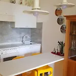 Residenza Nel Con Piscina Vista Monti E Lägenhet Luino