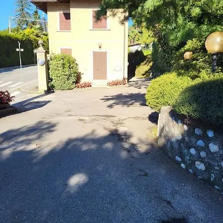 Apartment Residenza Nel Con Piscina Vista Monti E *