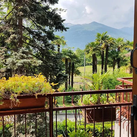 Residenza Nel Con Piscina Vista Monti E